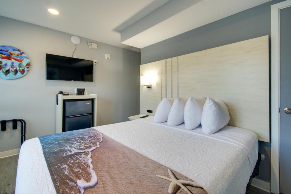 Queen Room - Disability Access interior